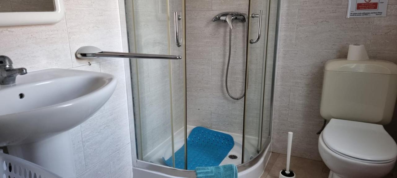 Surf House Helena Hotel Балеал Екстериор снимка