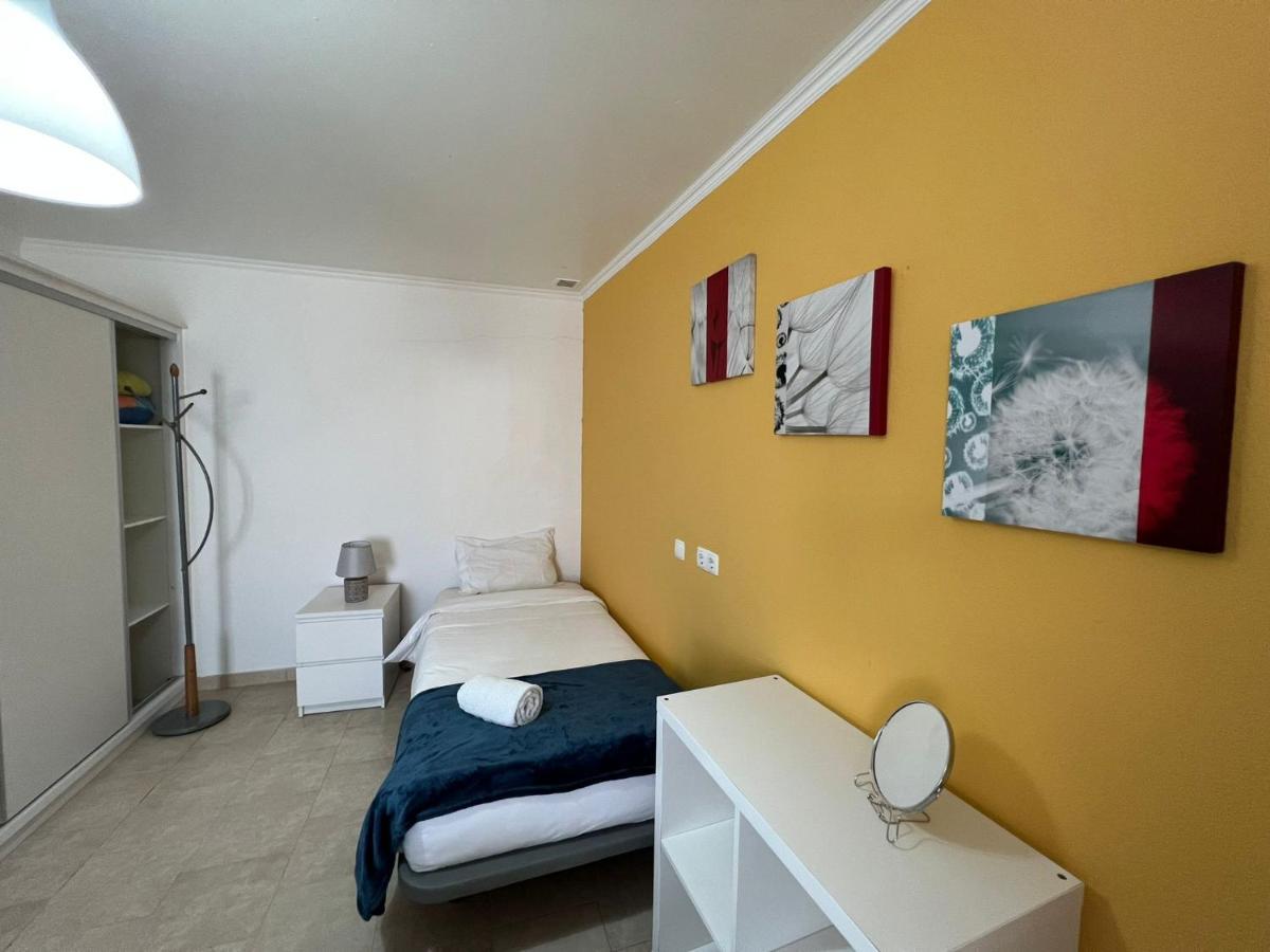 Surf House Helena Hotel Балеал Екстериор снимка