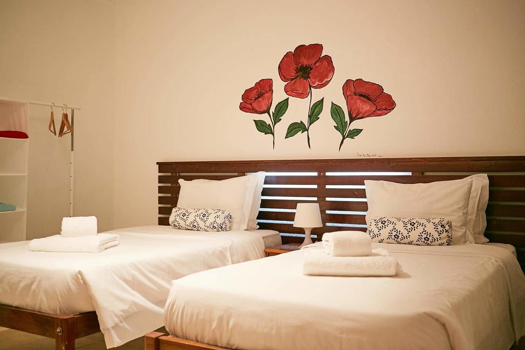 Surf House Helena Hotel Балеал Екстериор снимка